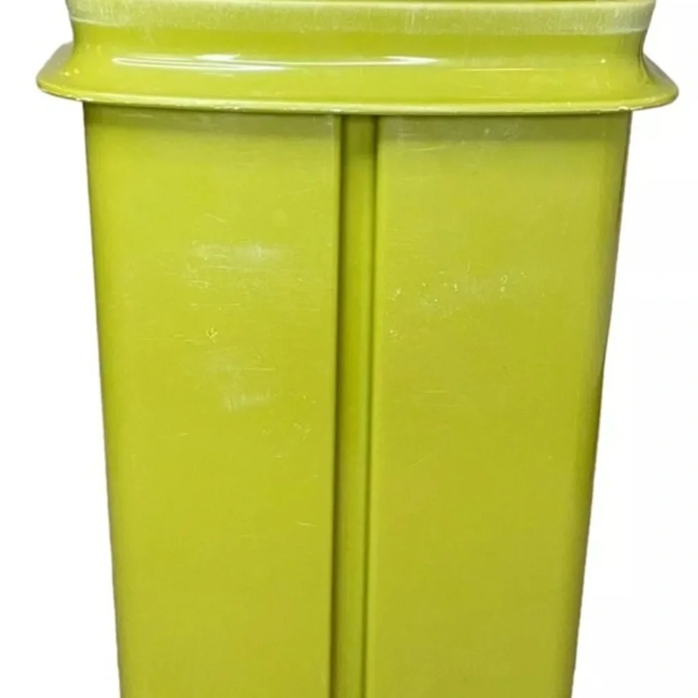 Vintage Tupperware 1330-3 Avocado‎ Green Pickle Olive Keeper Container Canister